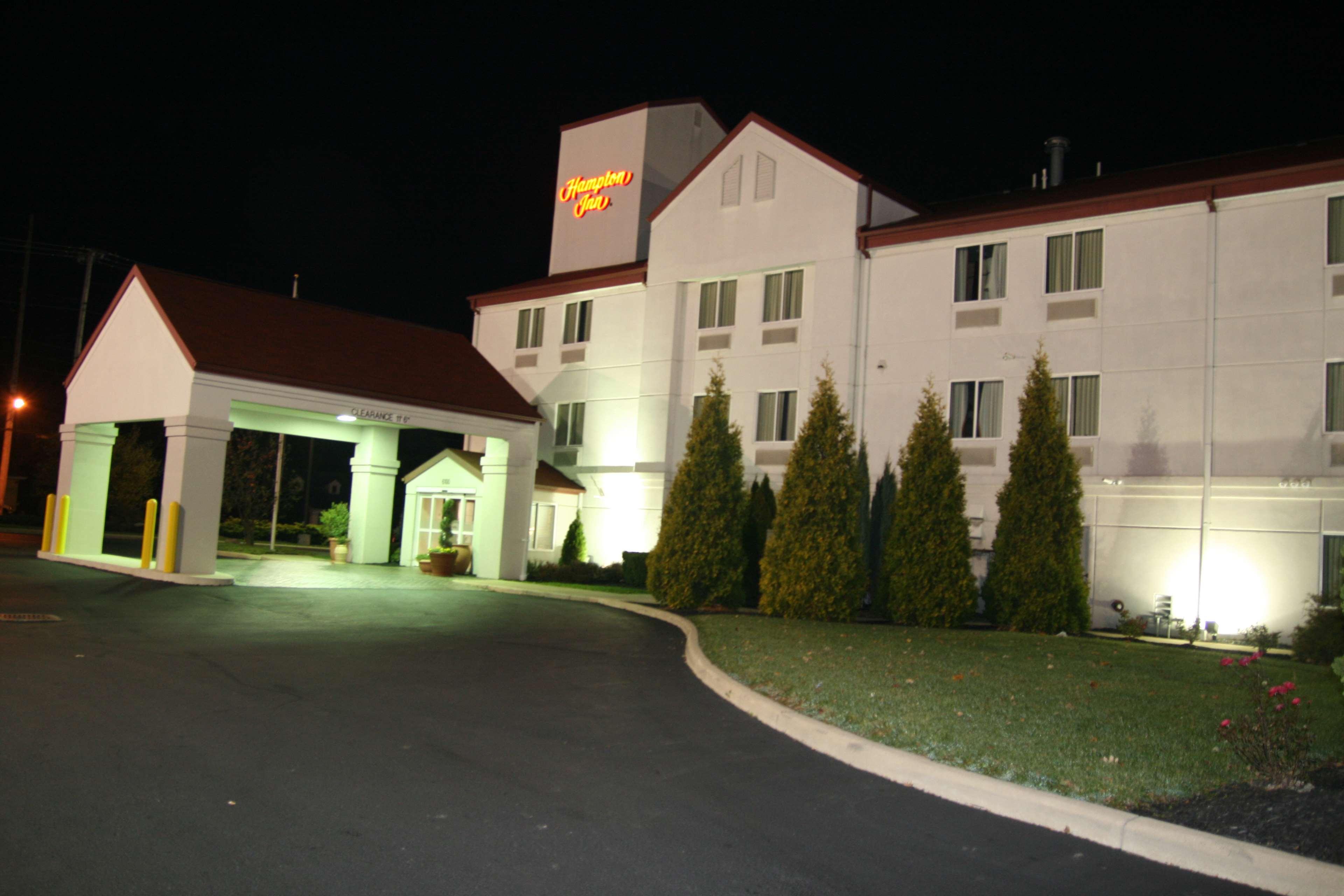 Hampton Inn Sandusky-Central Exterior photo