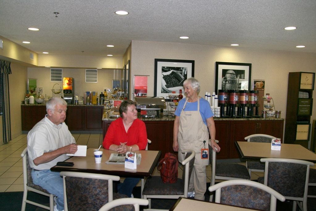 Hampton Inn Sandusky-Central Restaurant photo